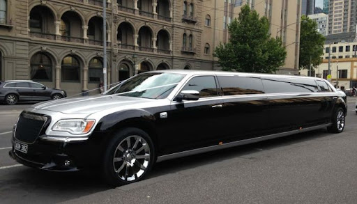 Why Limo Service is the Future of Business Travel